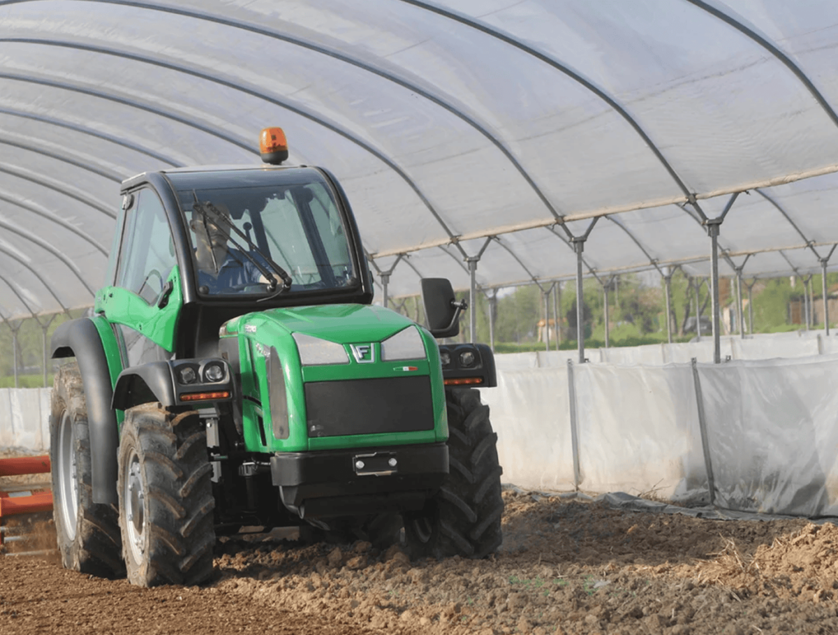 Ferrari Vega V80 SDT RS   V95 SDT RS Tractor