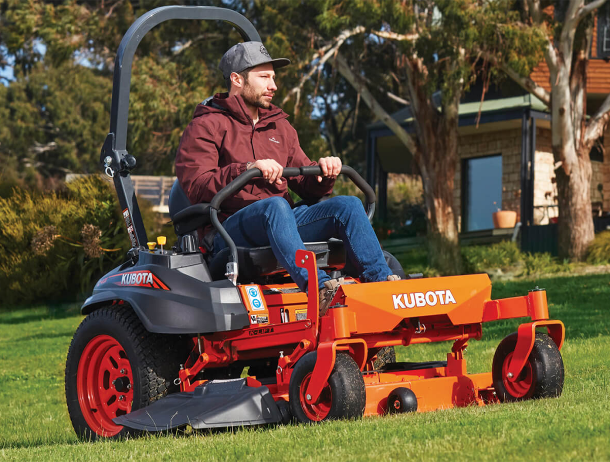 1380x1045 Kubota Z411